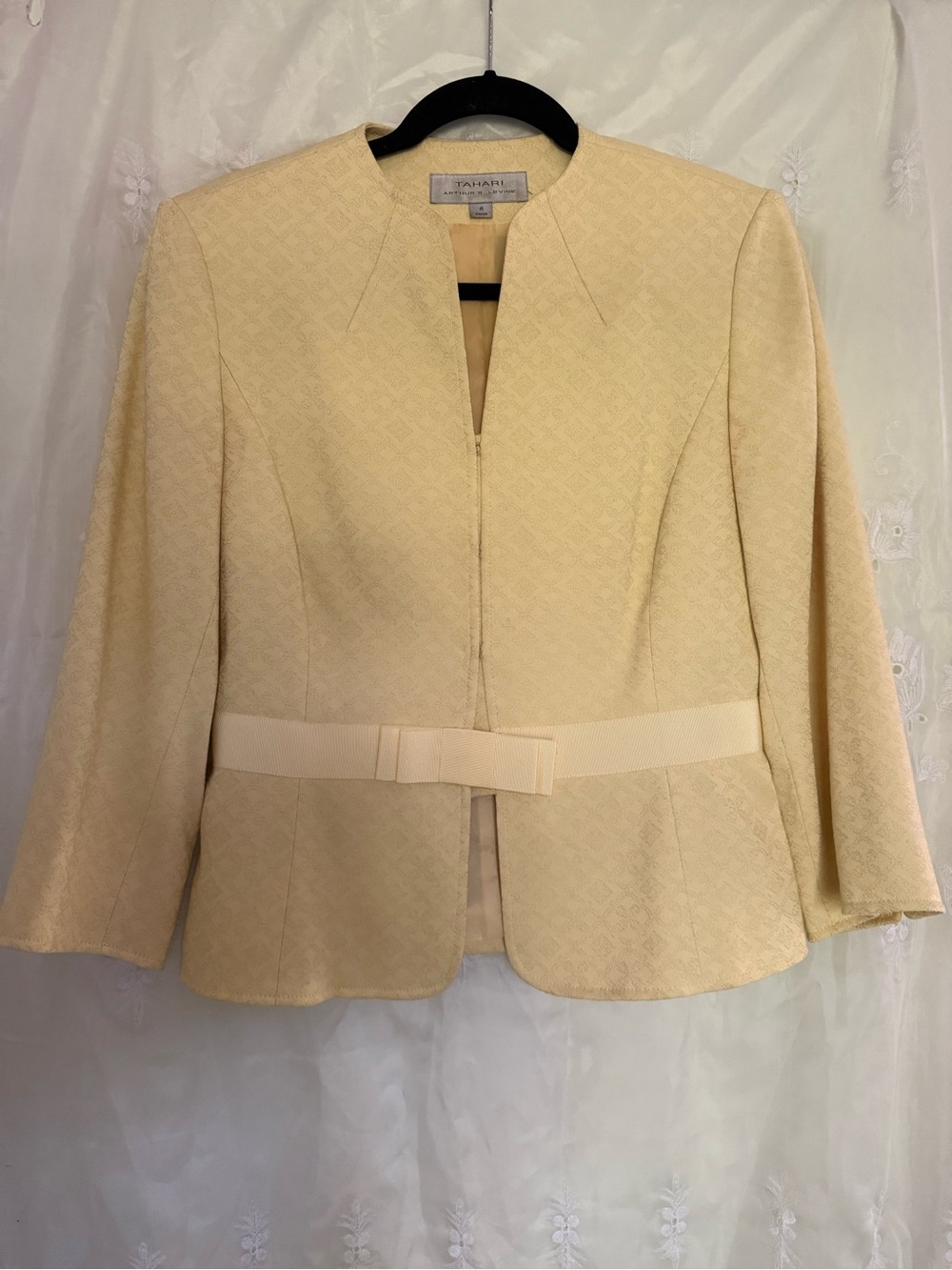 Tahari ASL Pale Cream Belted Textured Blazer
